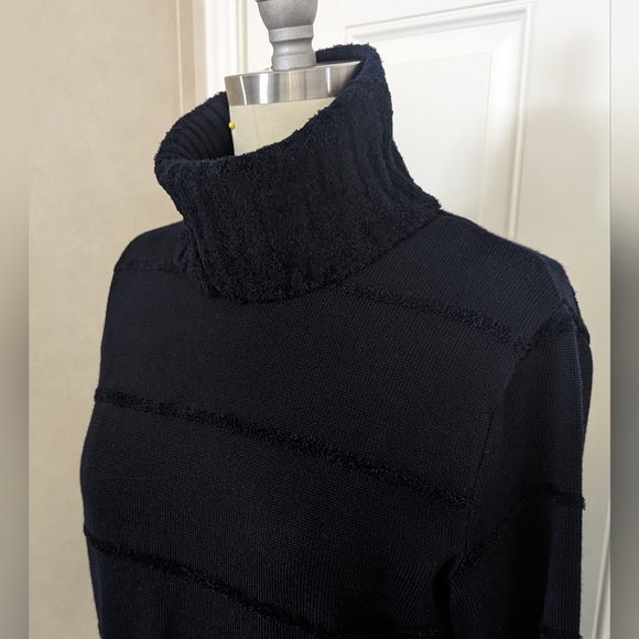 QUESTA DONNA! Sweater - Picture 4 of 14